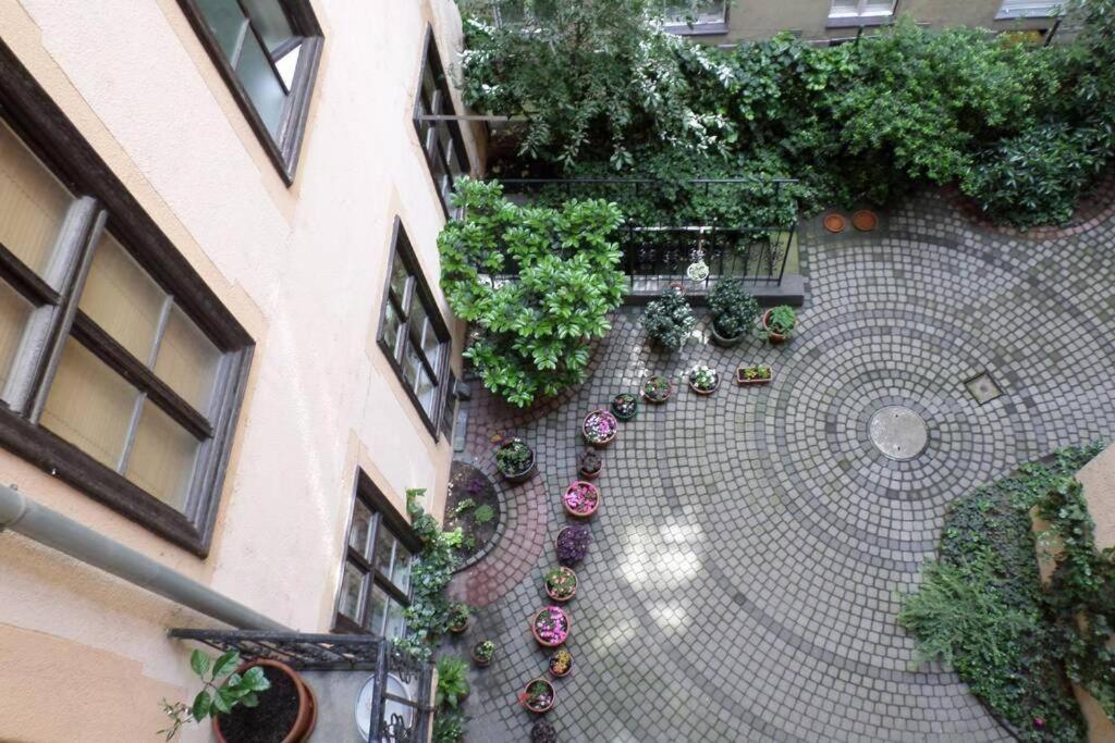 Park Danubes View Central Market Budapest Exterior foto